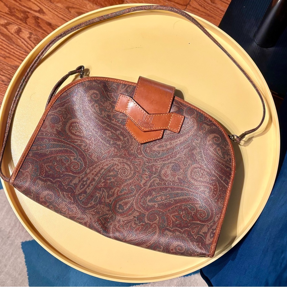 Peruzzi Elegant Brown Leather Shoulder Bag